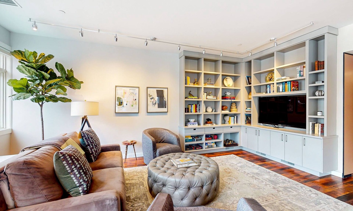 Jackson Condo | Mountain view condo with gas fireplace, washer/dryer, central AC