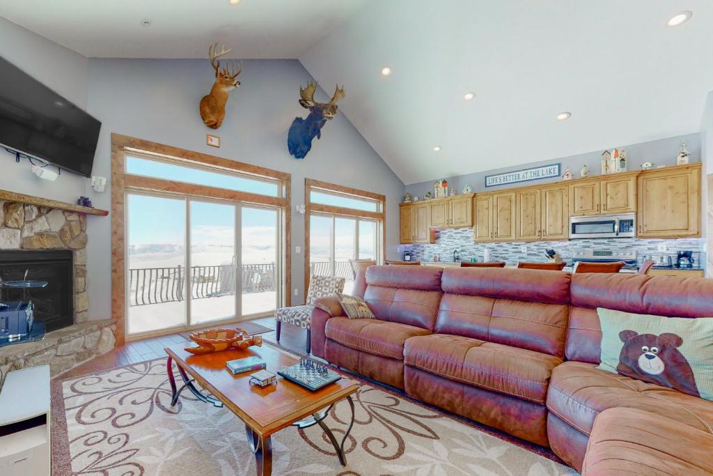 Sweetwater House | Mountain View Escape