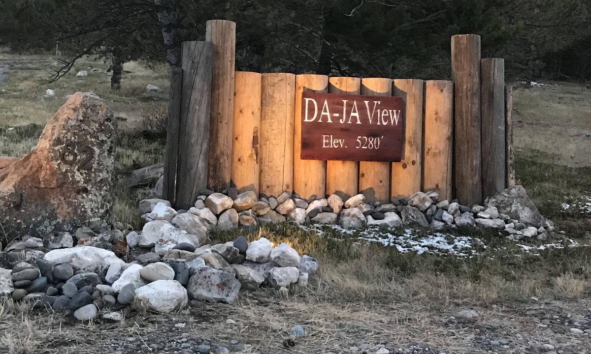 Wineglass Cabin | Mountainside Luxurious/Rustic Log Home~Majestic Views~Prime Location