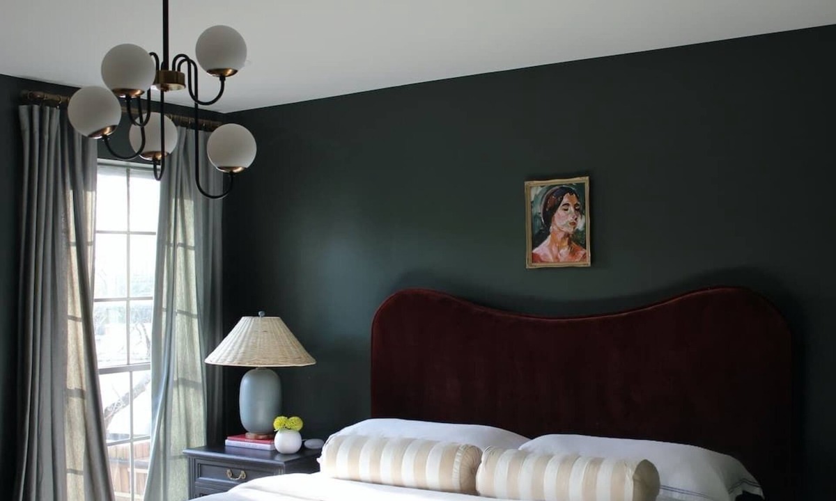 Turtle Creek House | Mr. Nomad: Parisian PopHouse in Uptown