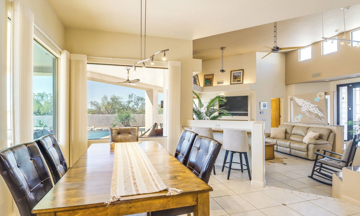 Oro Valley Cottage | Mtn-view Oasis w/Pool, Spa & Gym in Oro Valley!