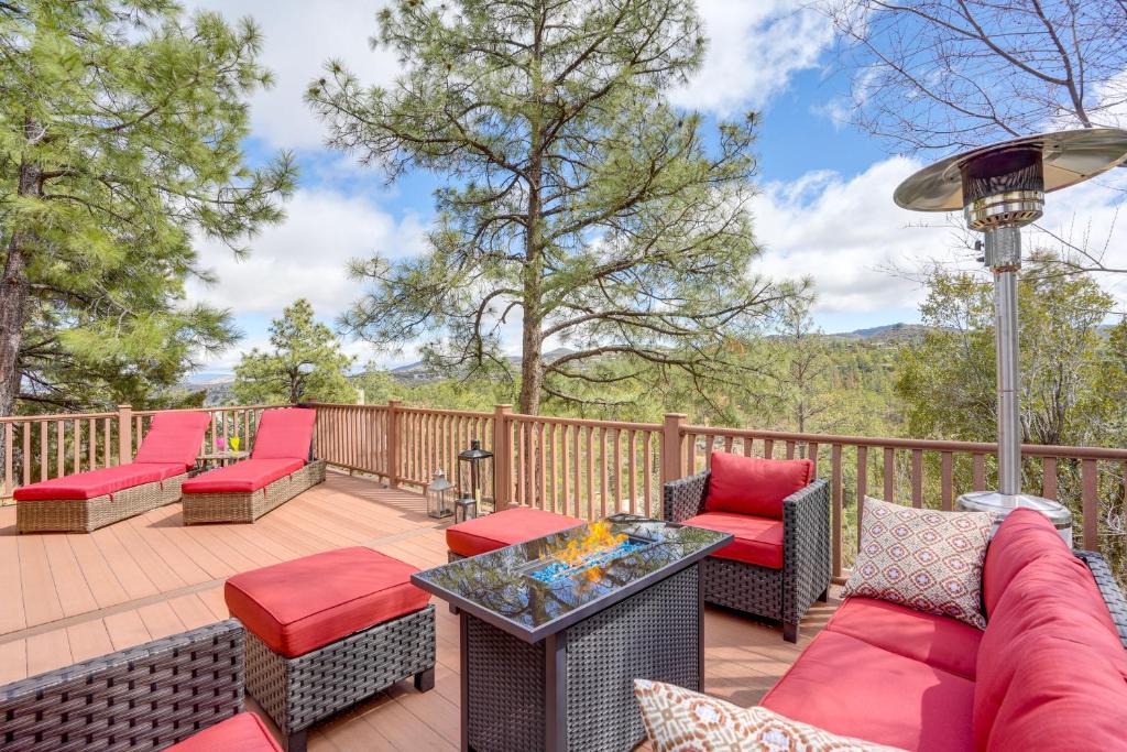 Mountain Club House | Mtn Views and Multi-Level Deck Prescott Paradise!