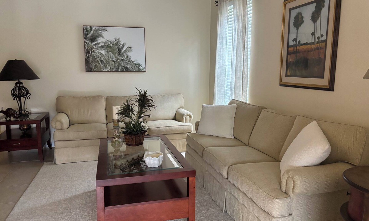 Imperial Golf Estates Condo | Naples Imperial Golf Condo Overlooking Gomez Tennis Academy