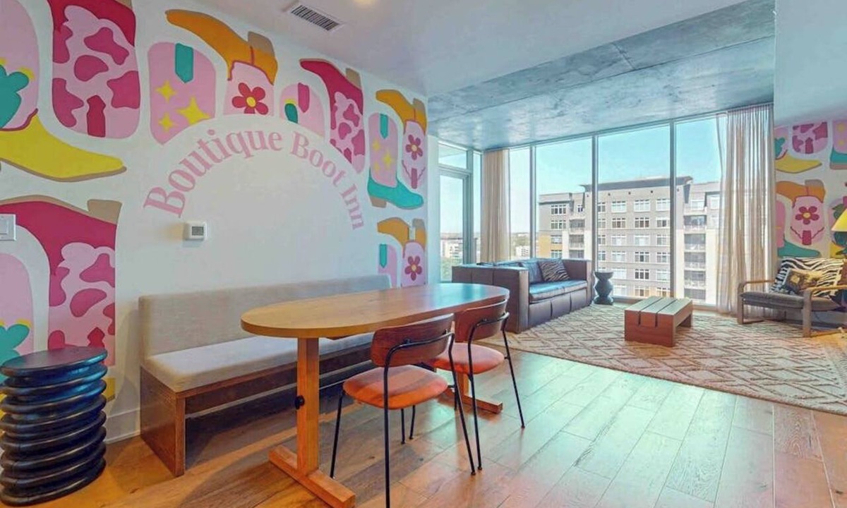 Rainey Street Historic District Apartment | Natiivo 12th flr condo with two balconies, full kitchen & rooftop pool, gym