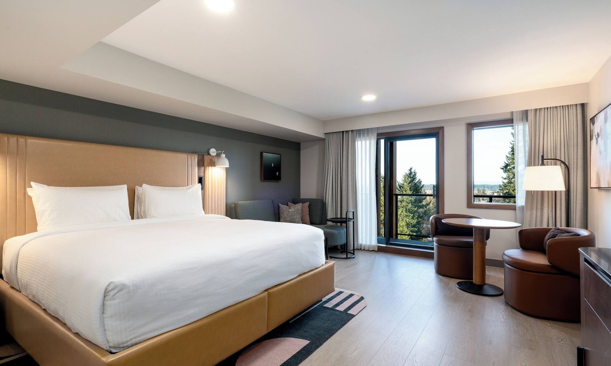 Campbell River Hotel | Naturally Pacific Resort