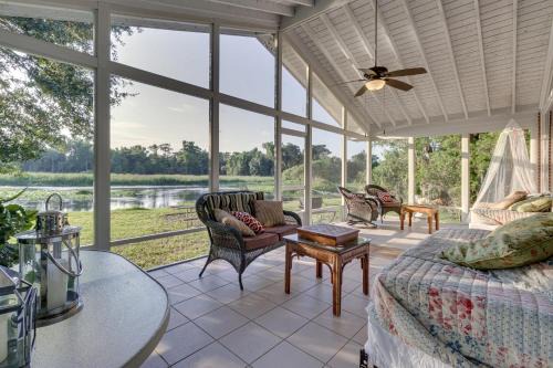 Sorrento House | Near Kayak Launch: Riverfront Home in Sanford!