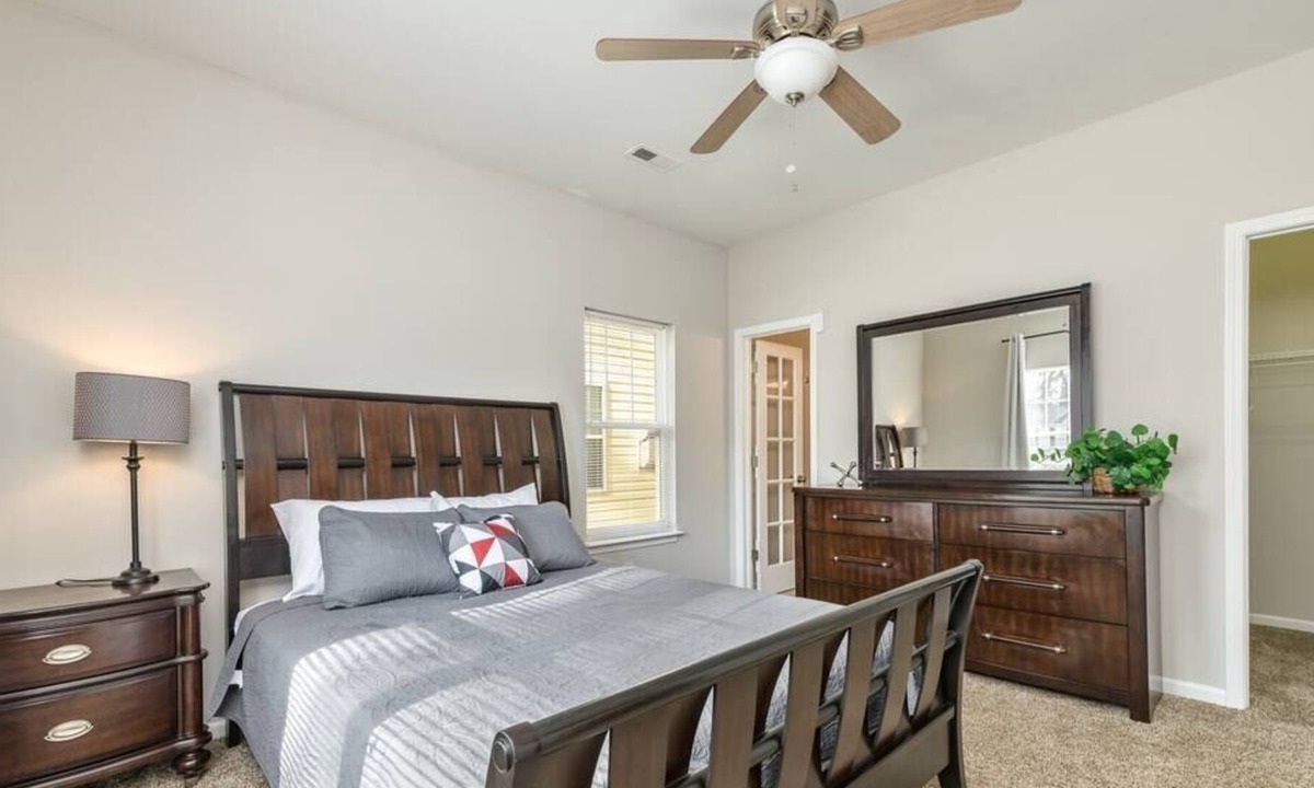 Ponderosa - Wingate House | NEW! Cozy CLT Home: Yard + Min to Uptown & Airport