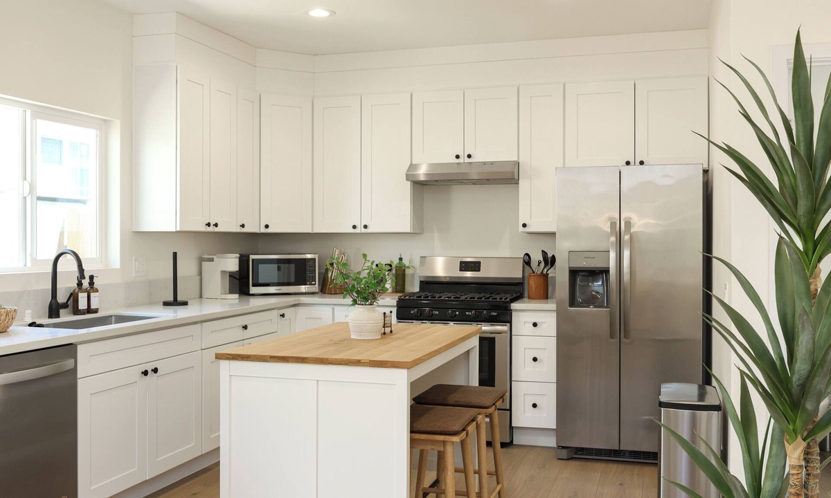 National City House | New! Private Guest House, 7m to DT SD and SD Zoo!