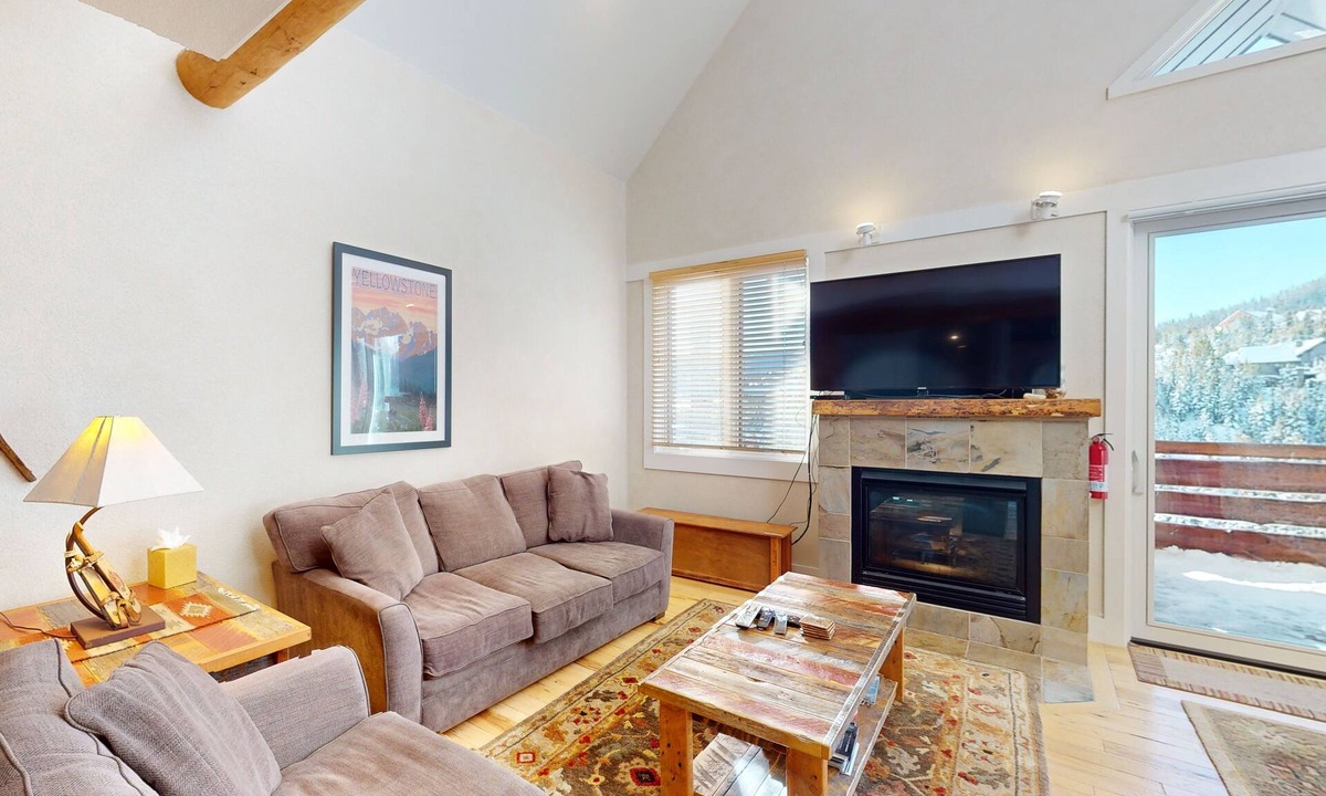 Saddle Ridge House | Newly updated condo with ski-In/ski-out access, a private hot tub & more