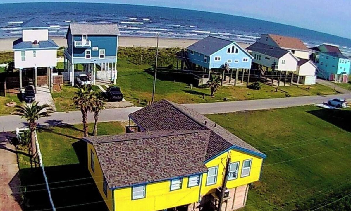 Gulf Palms House | Ocean Views & Steps to Car-Free Beach