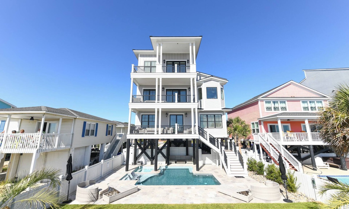 Surfside Beach House | Oceanfront 10 BR Beach House with a Private Pool and Hot Tub! Dune Our Thing