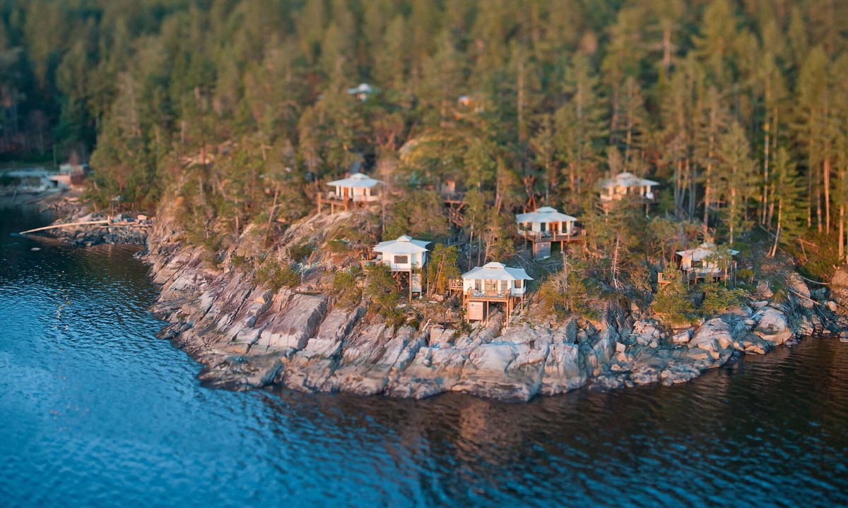 Halfmoon Bay Apartment | Oceanfront Luxury Tenthouse A
