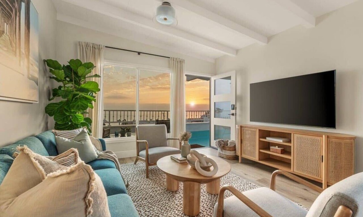 The Strand Apartment | Oceanview Suite | Balcony | Steps from the Beach