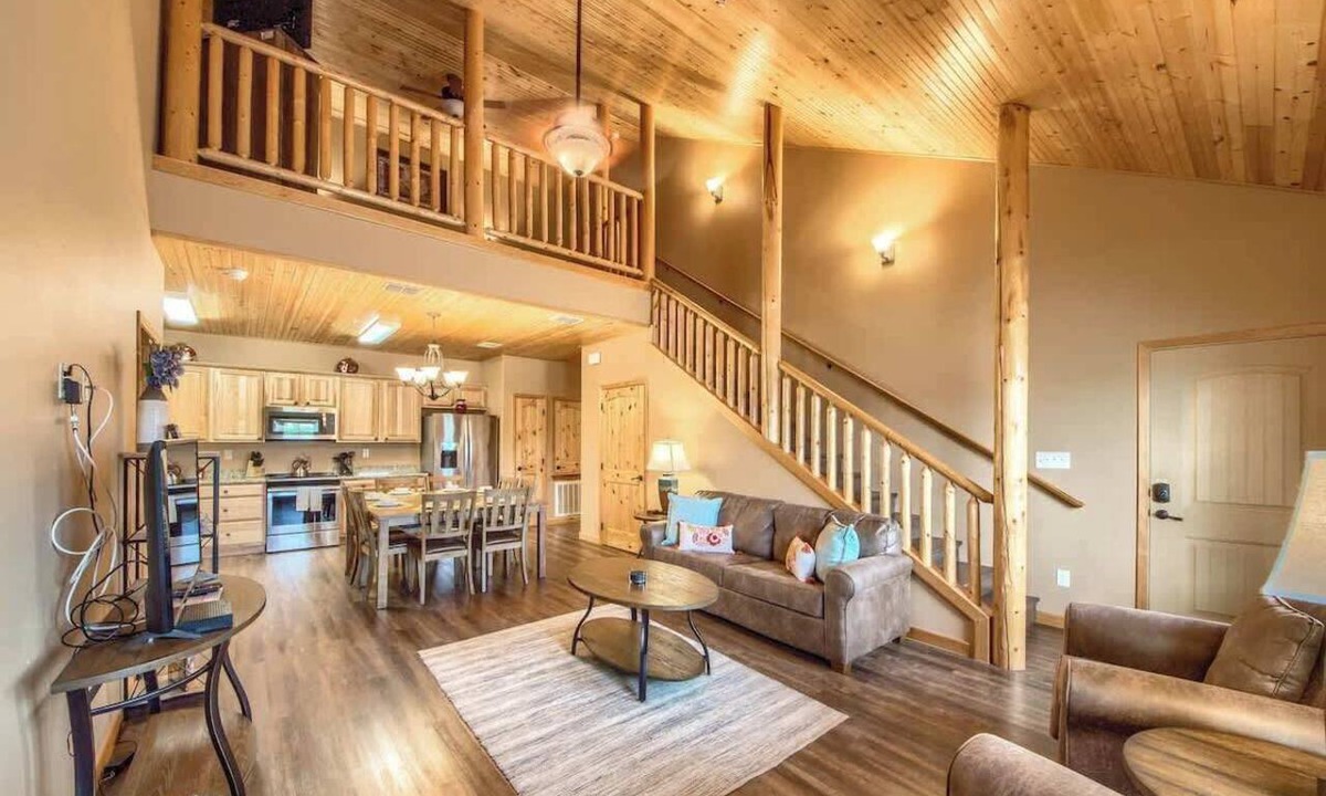 Gruene Condo | OM A14 Gruene Bridge Bungalow at Old Mills Resort