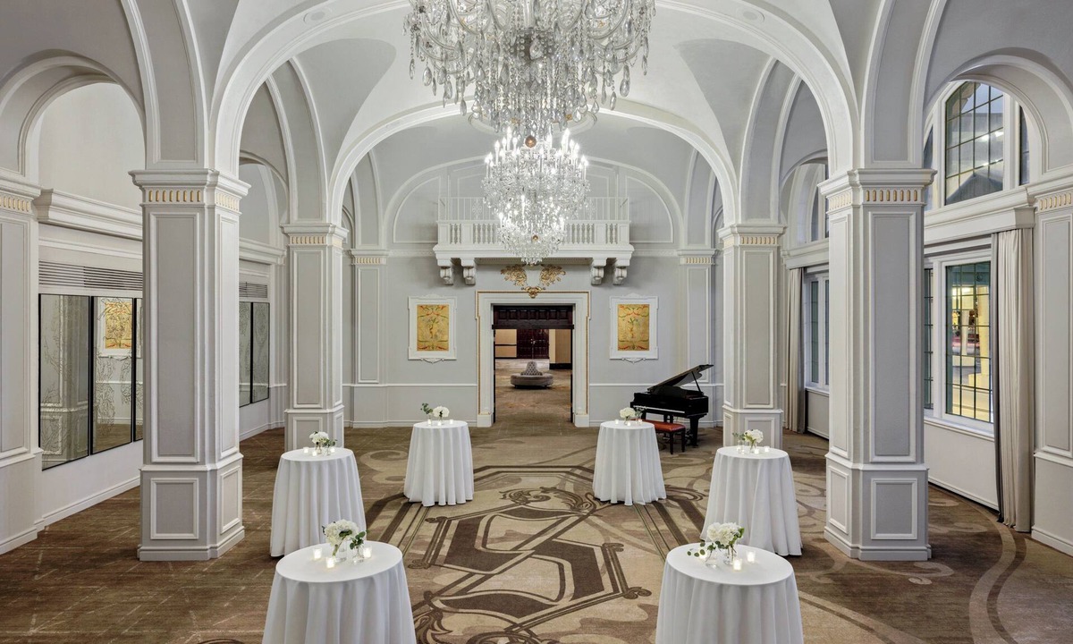 Wholesale District Hotel | Omni Severin Hotel