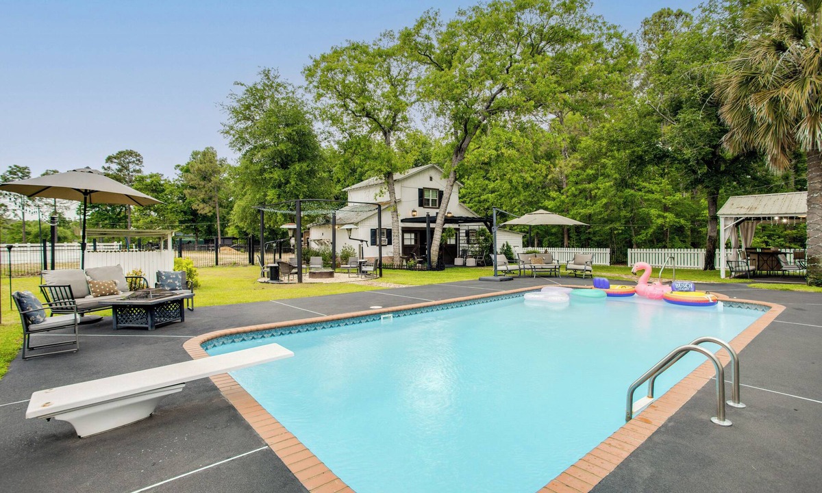 Aiken House | On Horse Farm! Home w/Gazebo in Aiken