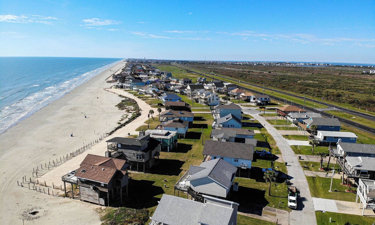 Spanish Grant Cottage | Once Upon a Tide by Ryson Vacation Rentals