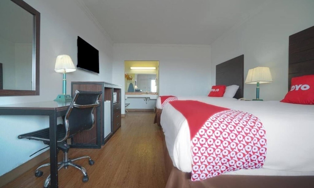 Kingsville Hotel | One Room w/Two Double Beds | Gym Access | Near LE Ramey Golf Course