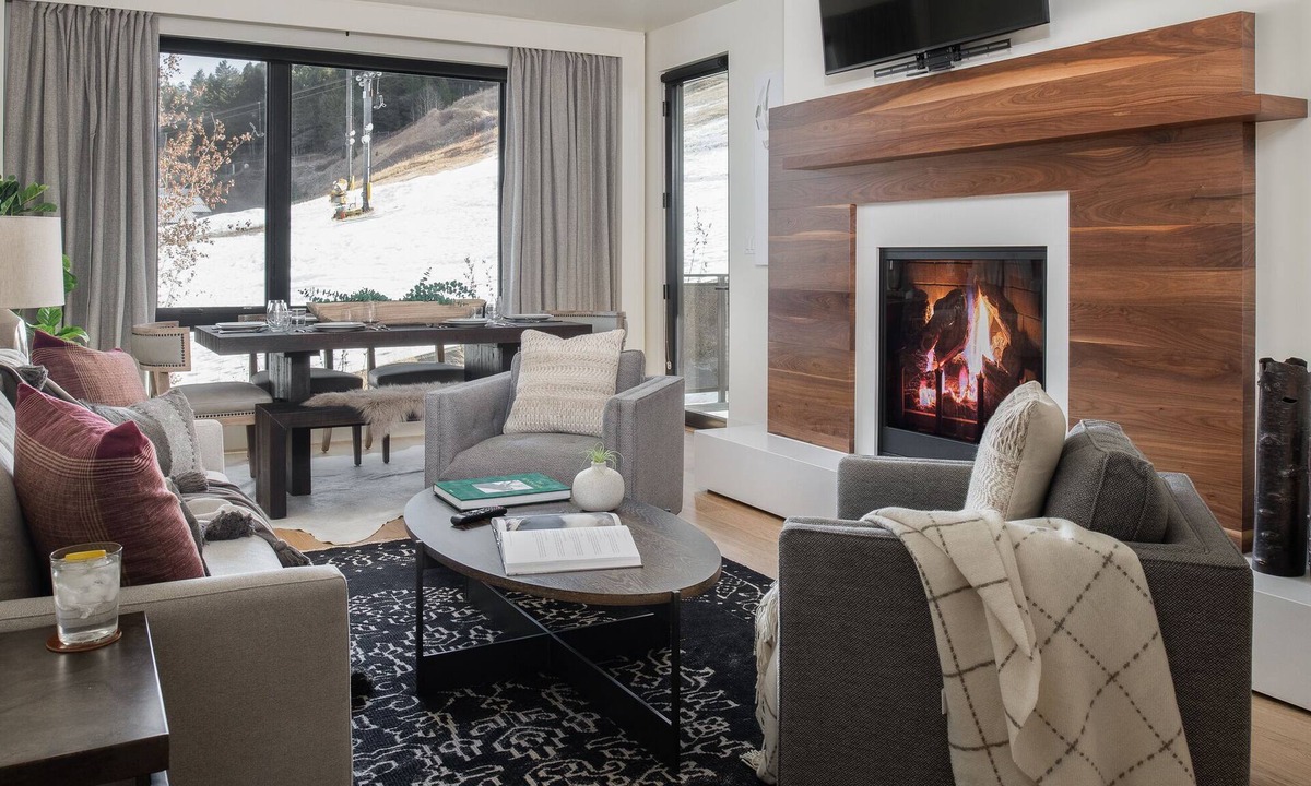 Jackson Condo | Outpost: One Town Hill 406 - Base of Snow King Mtn