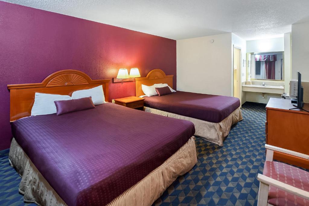 Manning Hotel | OYO Hotel Manning SC