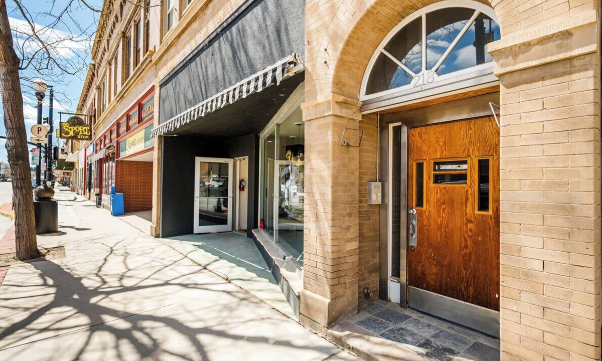 Sheridan Apartment | Paloma on Main | Downtown View + Charm