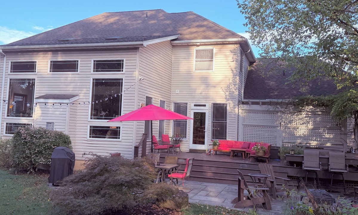 State College House | Pamper Yourself In Luxury 1 & 1/2 Miles From All The Action