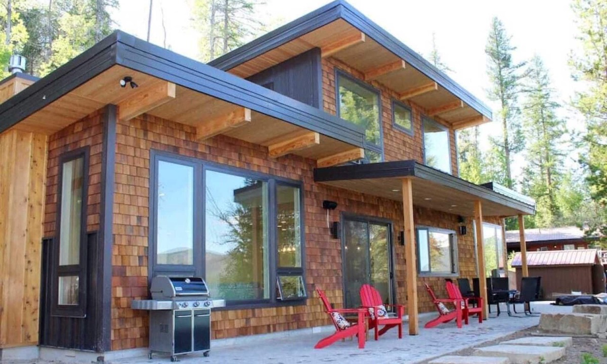 Marion House | Paradise Found, Modern Dream Home on Ashley Lake