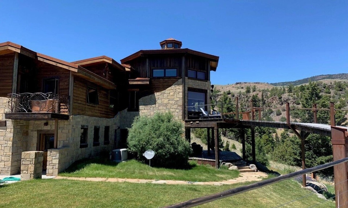 Emigrant House | Paradise Point - Gorgeous custom home overlooking the scenic Paradise Valley!