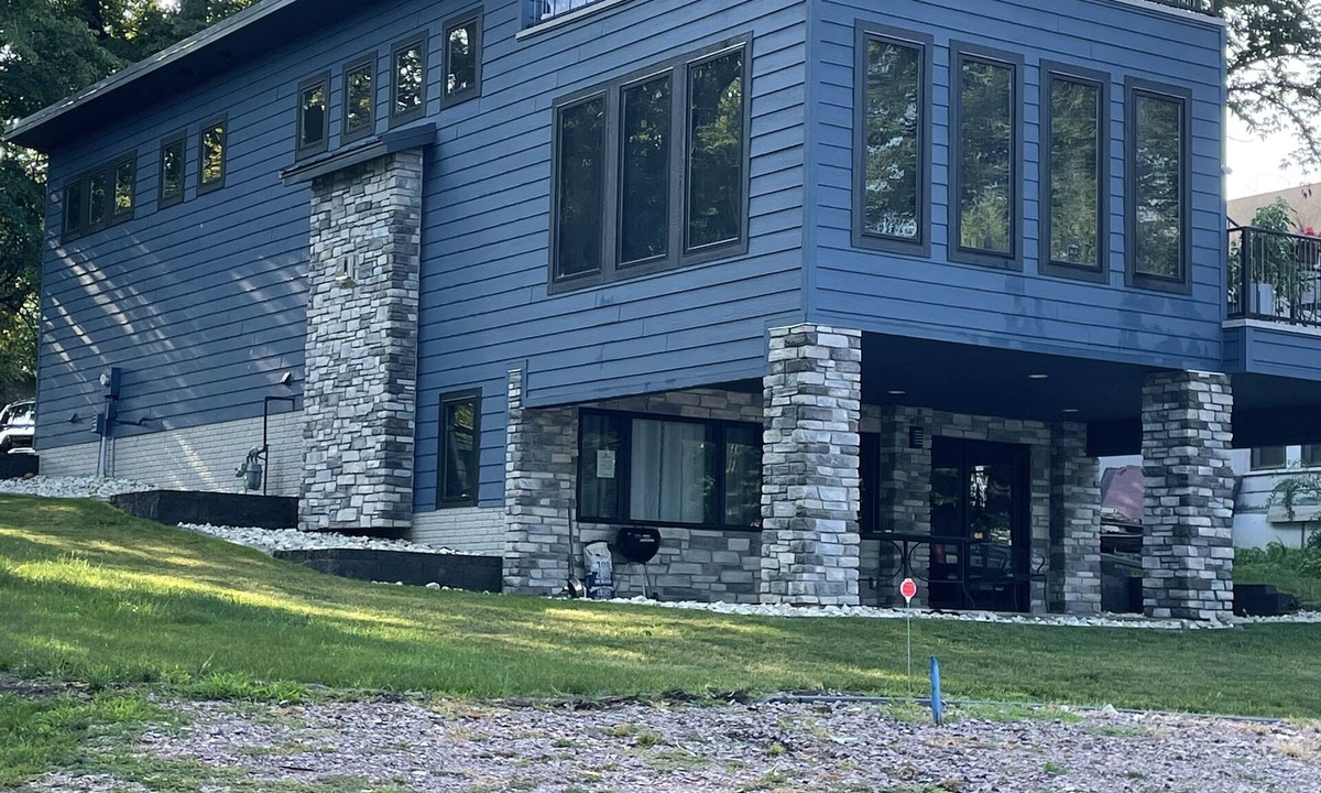 Arnolds Park Apartment | Park and walk! Two BR two bath apartment close to everything.