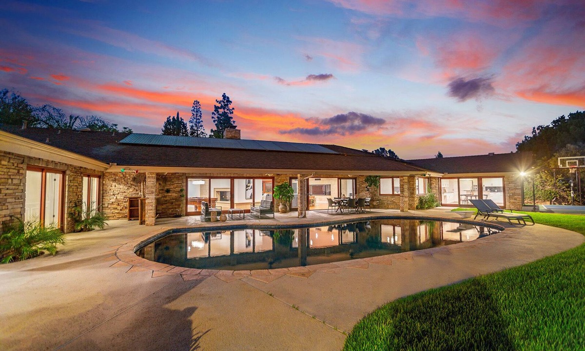 Los Angeles Villa | PARK LANE VILLA - BASKETBALL COURT - VIEWS-POOL