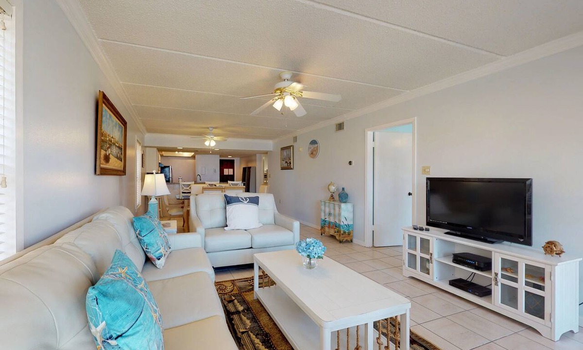 South Padre Island Condo | Partial ocean-view condo with WiFi, hot tub & pool - close to entertainment