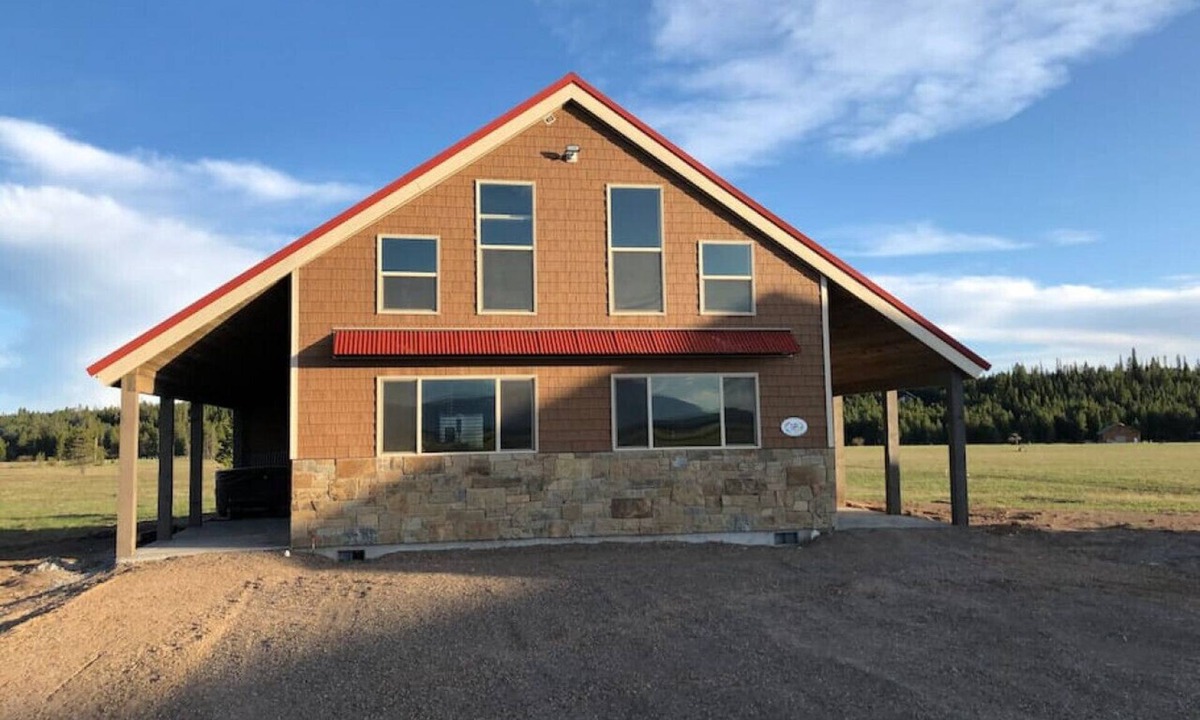 Island Park Cabin | Patios Hot Tub Spacious Parking Yellowstone