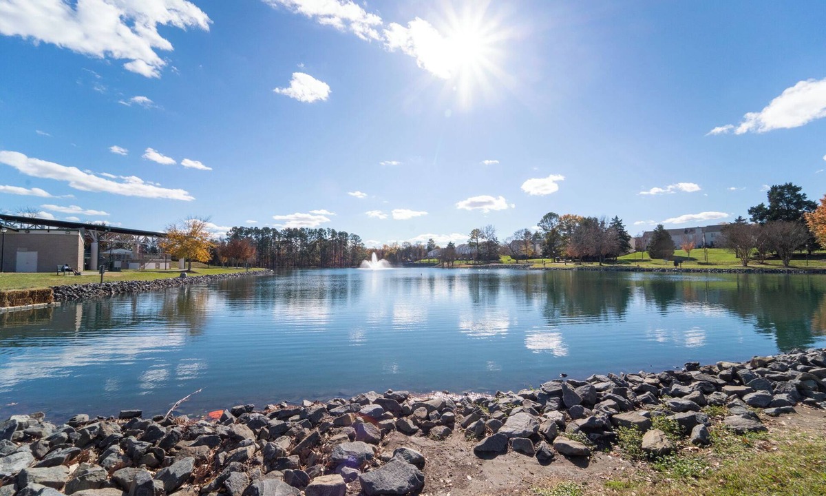 Pineville House | Peace at the lake Lovely 2-bedroom townhome with AC in charming Pineville