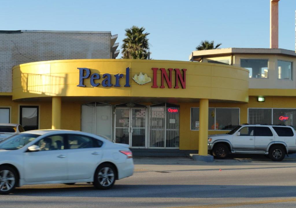 San Jacinto Hotel | Pearl Inn