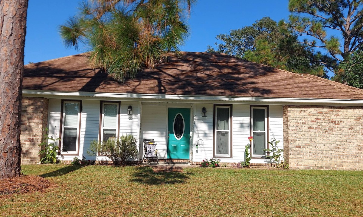 Summerville House | Perfect 3-bedroom house with AC in peaceful Summerville