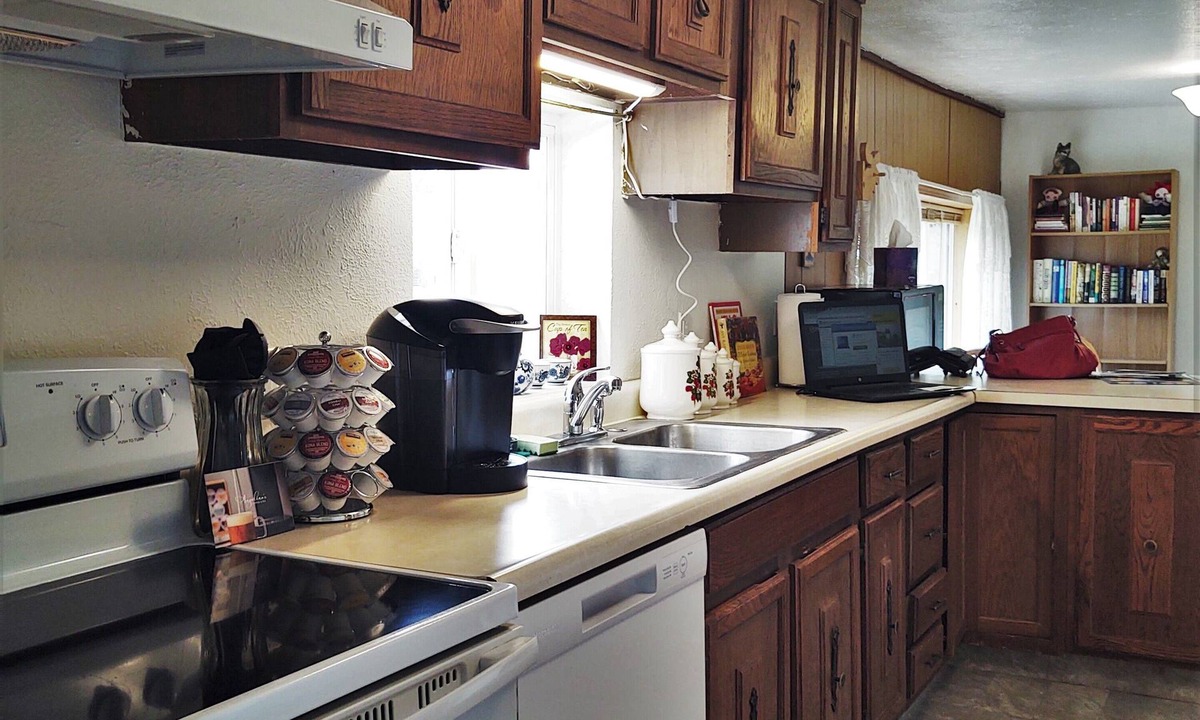 Seeley Lake Cottage | Perfect Getaway | Convenient & Affordable | Long-term Guests Welcome!