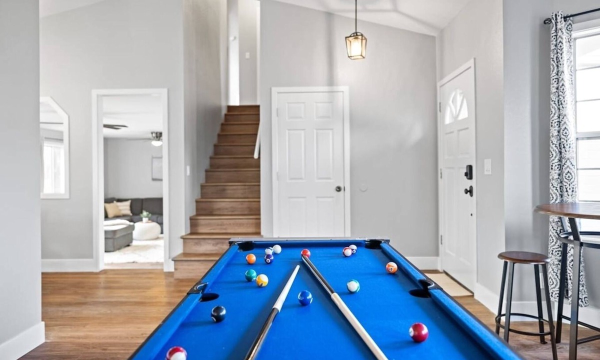 West Valley House | Pet Friendly-Game Room- BBQ