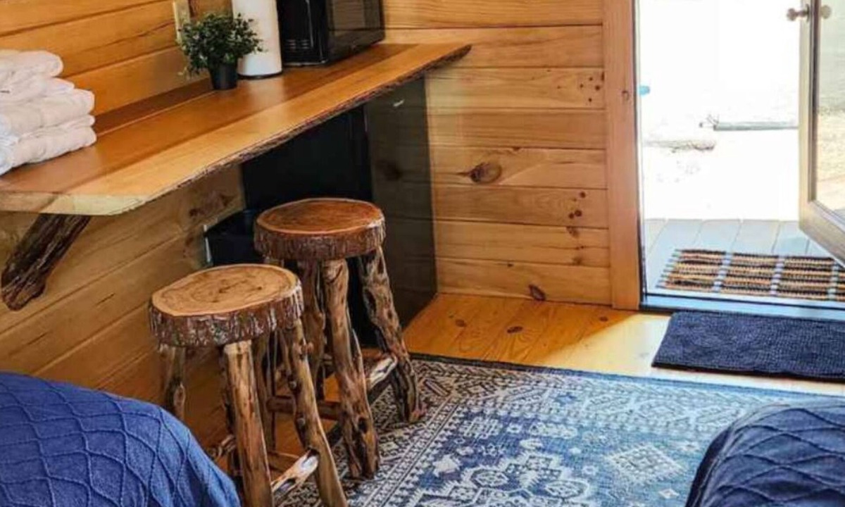 Island Park Cabin | Pine Cabin (Dry Cabin. No Running water)