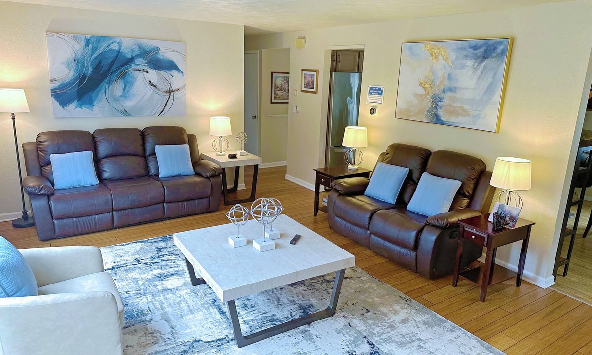 Spokane House | PINE RIVER HOME 5BD, SPA, THEATER, Near UNIVERSITY, WANDERMERE GOLF, GREEN BLUFF