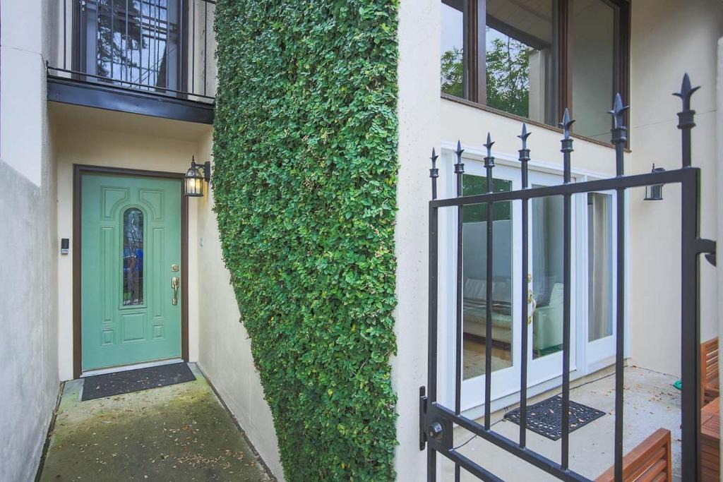 Historic District - North House | President's Retreat by Lucky Savannah