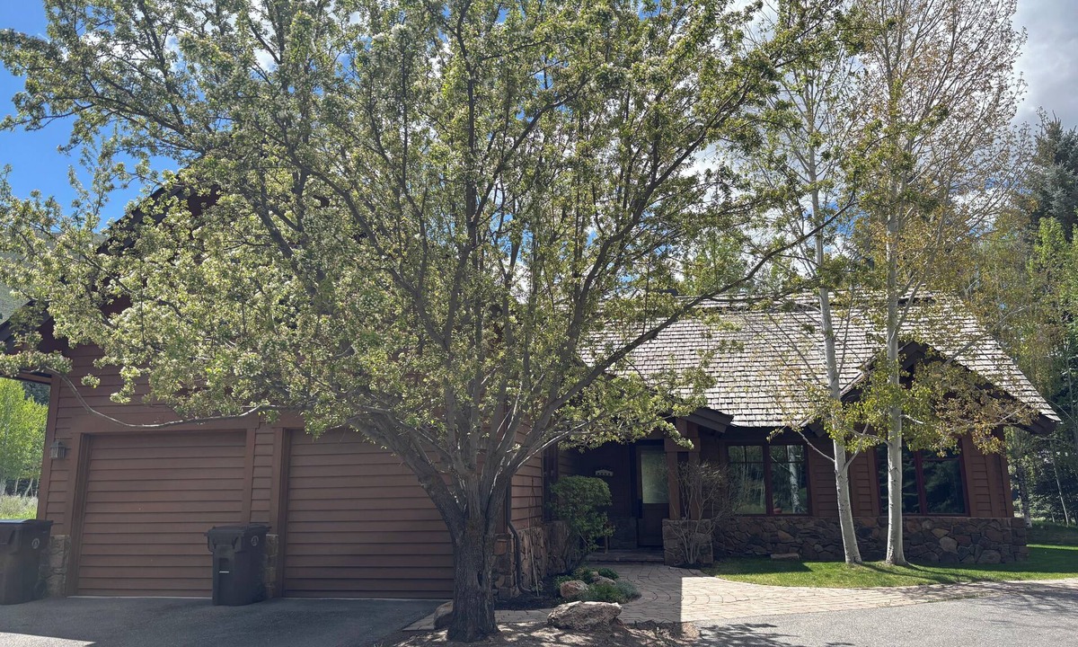 Sun Valley House | Private 2-Br Gimlet Home with Mountain View’s and River Access