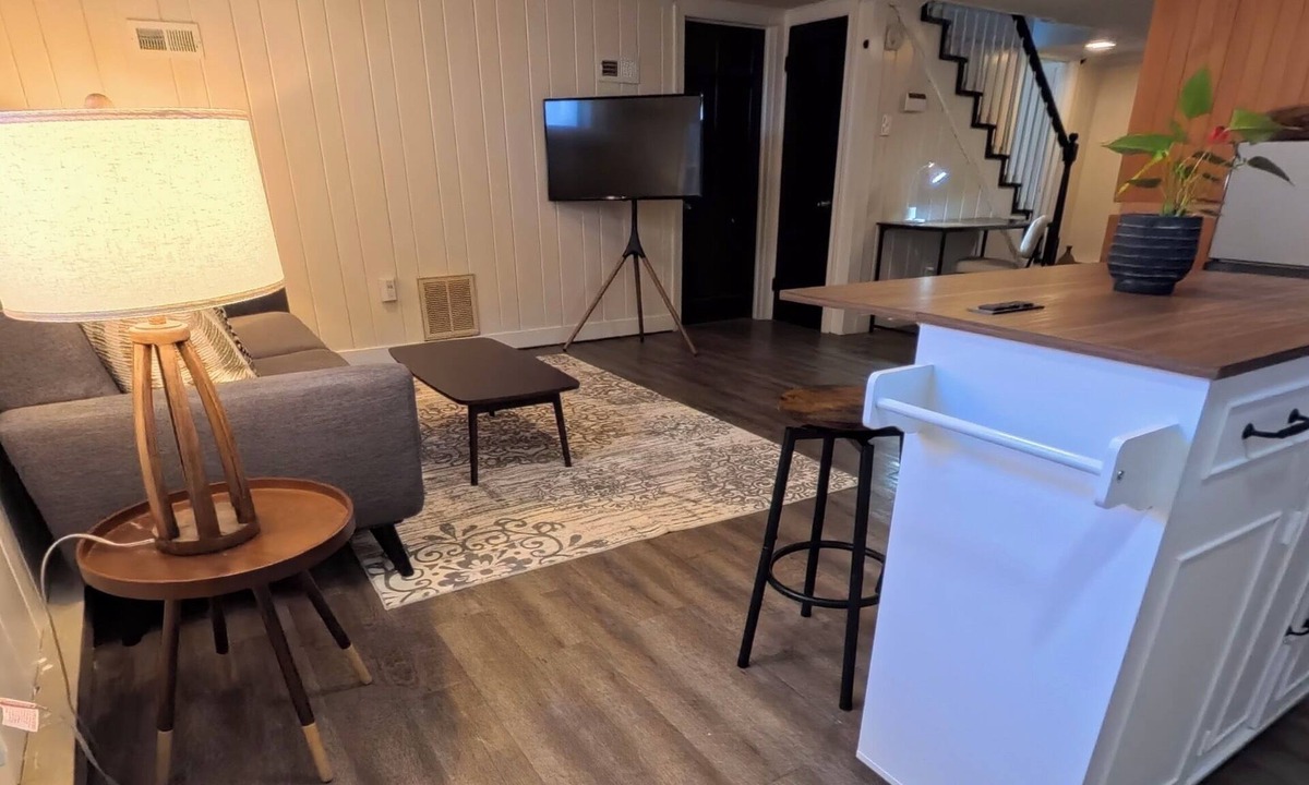 Chamberlayne Apartment | Private Basement Apartment Suite w/Sauna & Workspace- Traveling Professionals