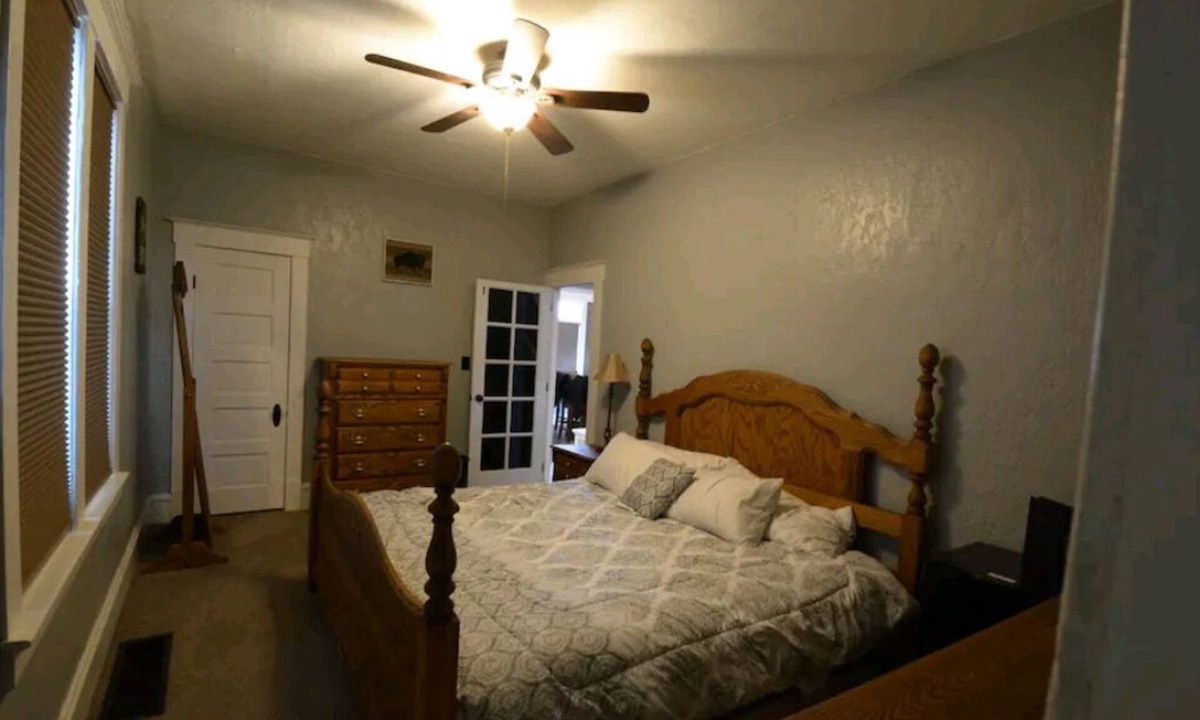 West Central House | Private Bedroom #1 Close to downtown and Kendall Yards.