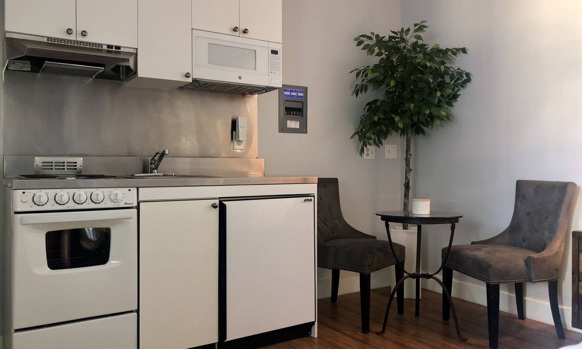 Lomita Apartment | Private Bungalow, Close to the beach