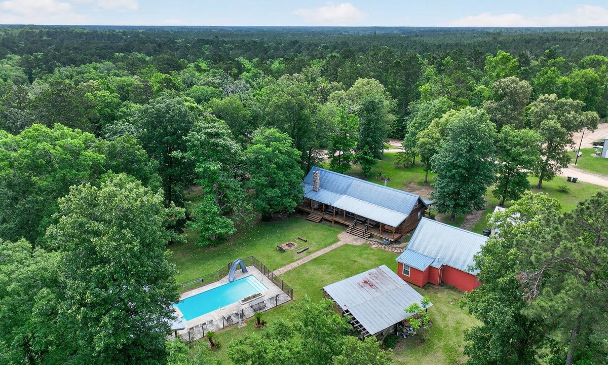 Woodville Cabin | Private Cabin & Event Center with Pool
