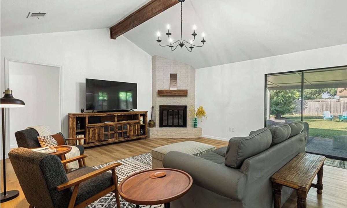 Hewitt House | Private Oasis, Great Location, Pet-Friendly with Large Yard & Garage!