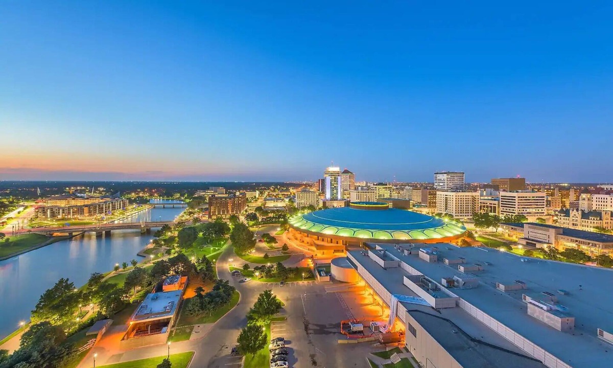 Arkansas City Apartment | Private Retreat in the Heart of Historic Downtown!