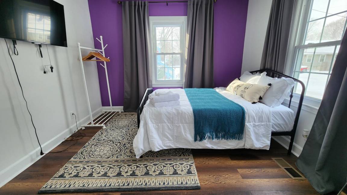 Brownsboro Zorn Resort | Private room ∙ 2 guests