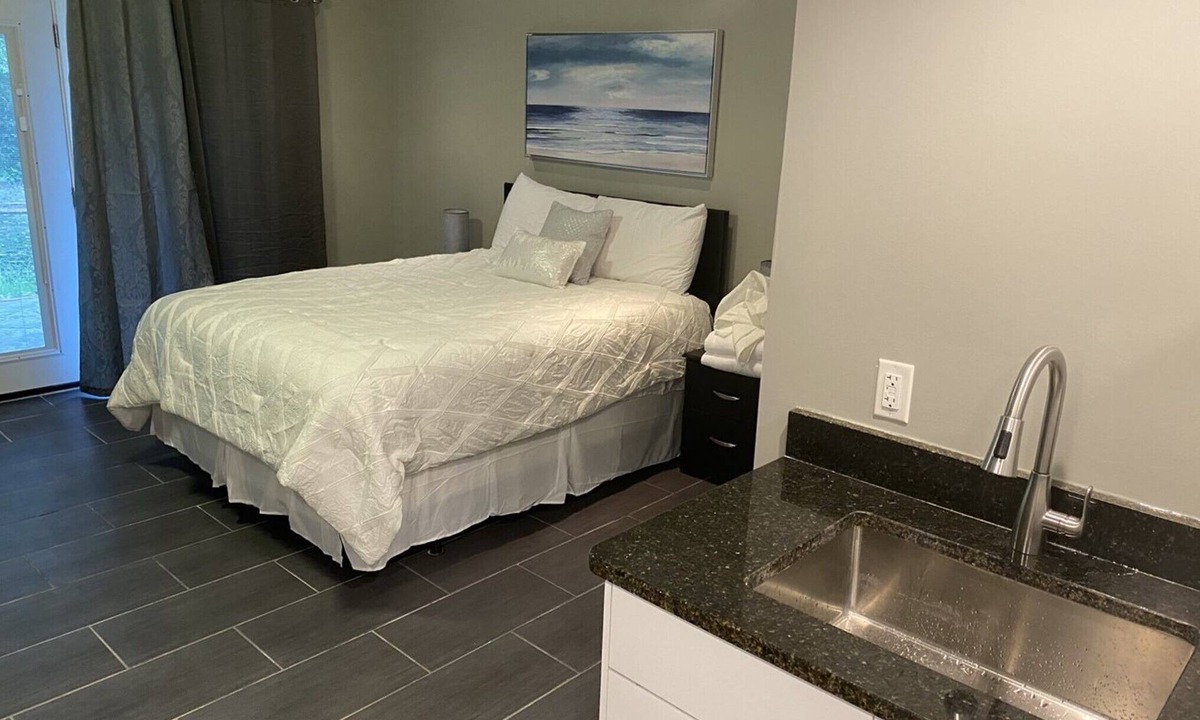 Augusta House | Private Studio walking distance to Augusta National