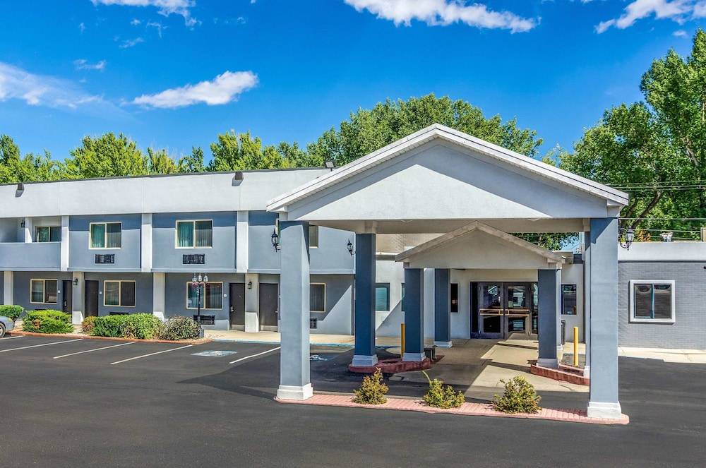 Quality Inn | Buffalo